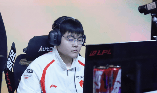 「一竞技」LOL：LPL假赛内幕曝光 下路率先举报369蒙在鼓里！